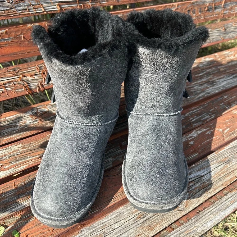 BearPaw Abigail Black Charcoal Crackle Suede Boots Sheepskin /wool Lining Sz-9.G